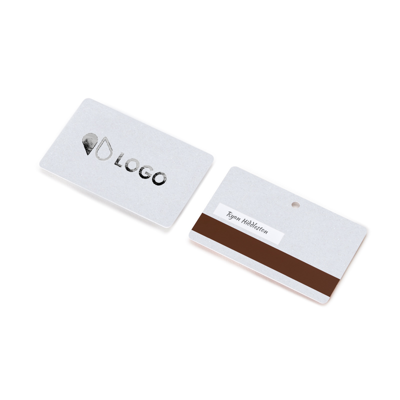 100.00000 Cartes PVC Avec Bande Magnétique 8.5x5.4 cm - Easyflyer